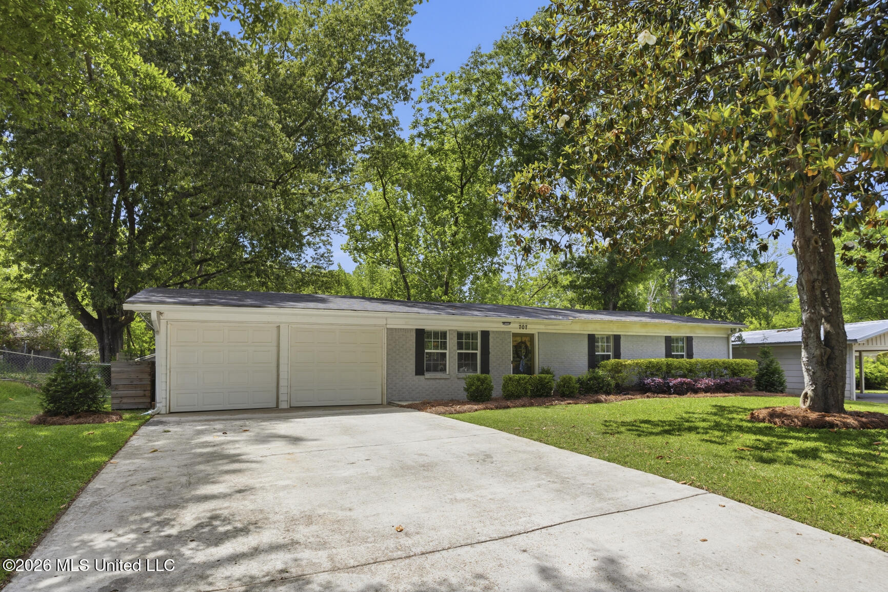 707 Berkshire Street Clinton, MS 39056 - Photo 2 of 40 707 Berkshire-1