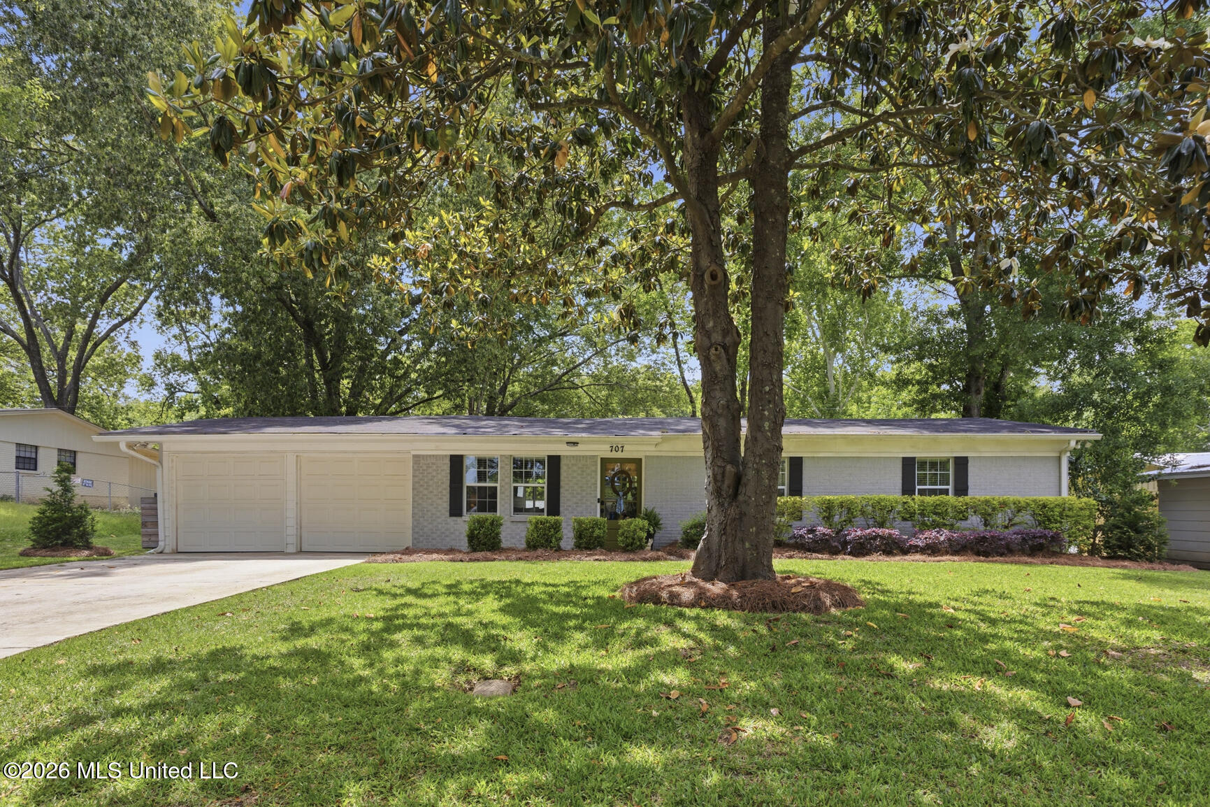 707 Berkshire Street Clinton, MS 39056 - Photo 3 of 40 707 Berkshire-2