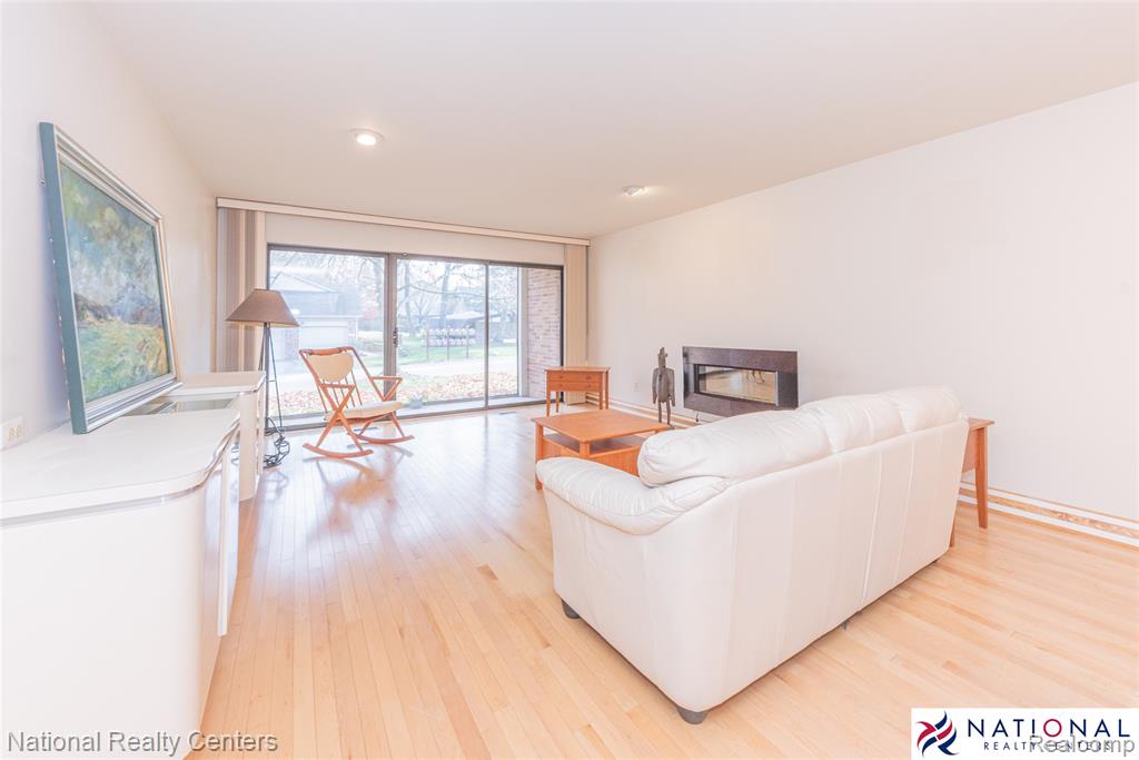 29705 Pine Ridge Circle, Unit 35 Farmington Hills, MI 48331 - Photo 7 of 29