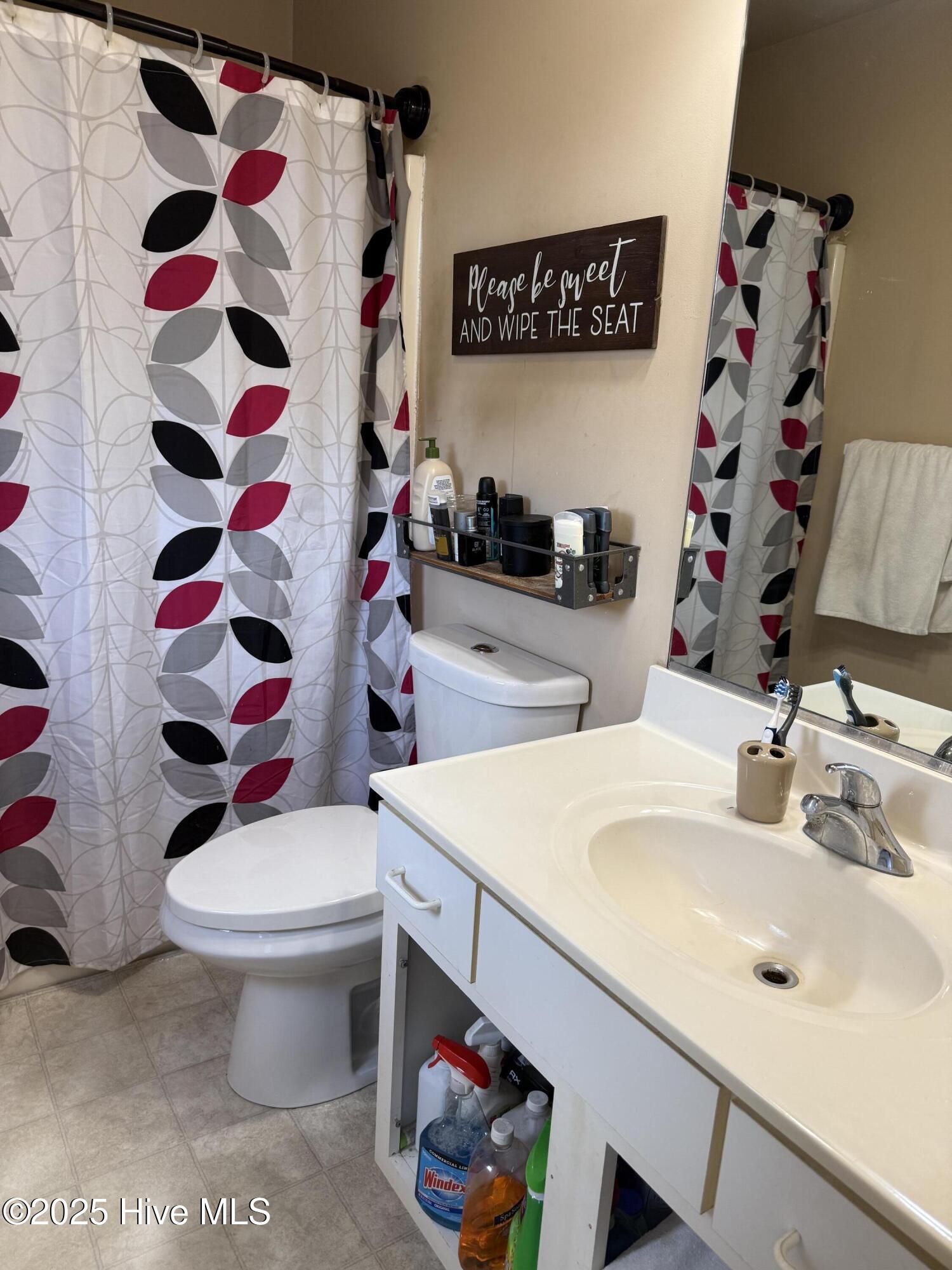607 Aydlett Road Aydlett, NC 27916 - Photo 11 of 14 Primary en-suite
