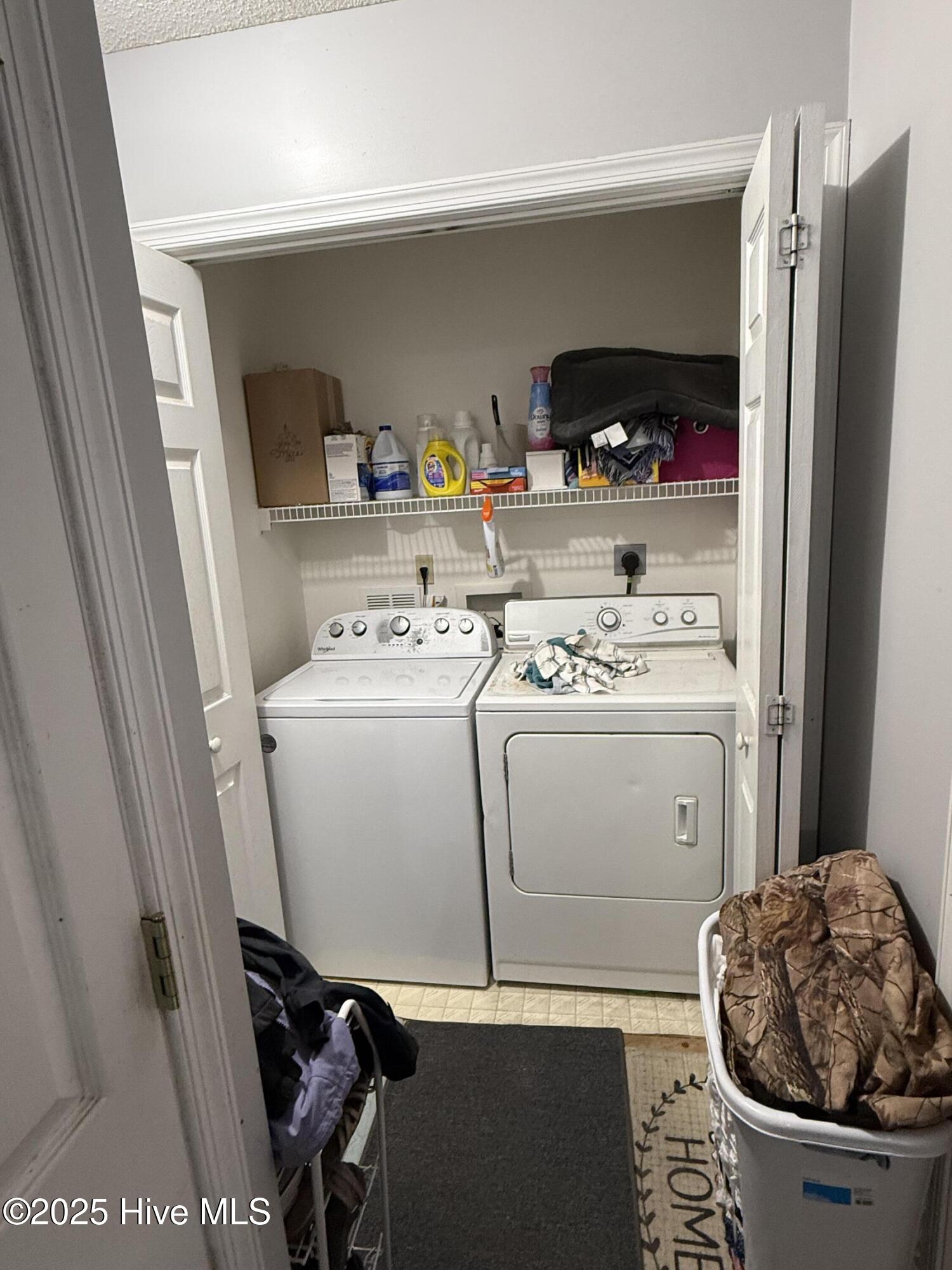 607 Aydlett Road Aydlett, NC 27916 - Photo 14 of 14 Laundry