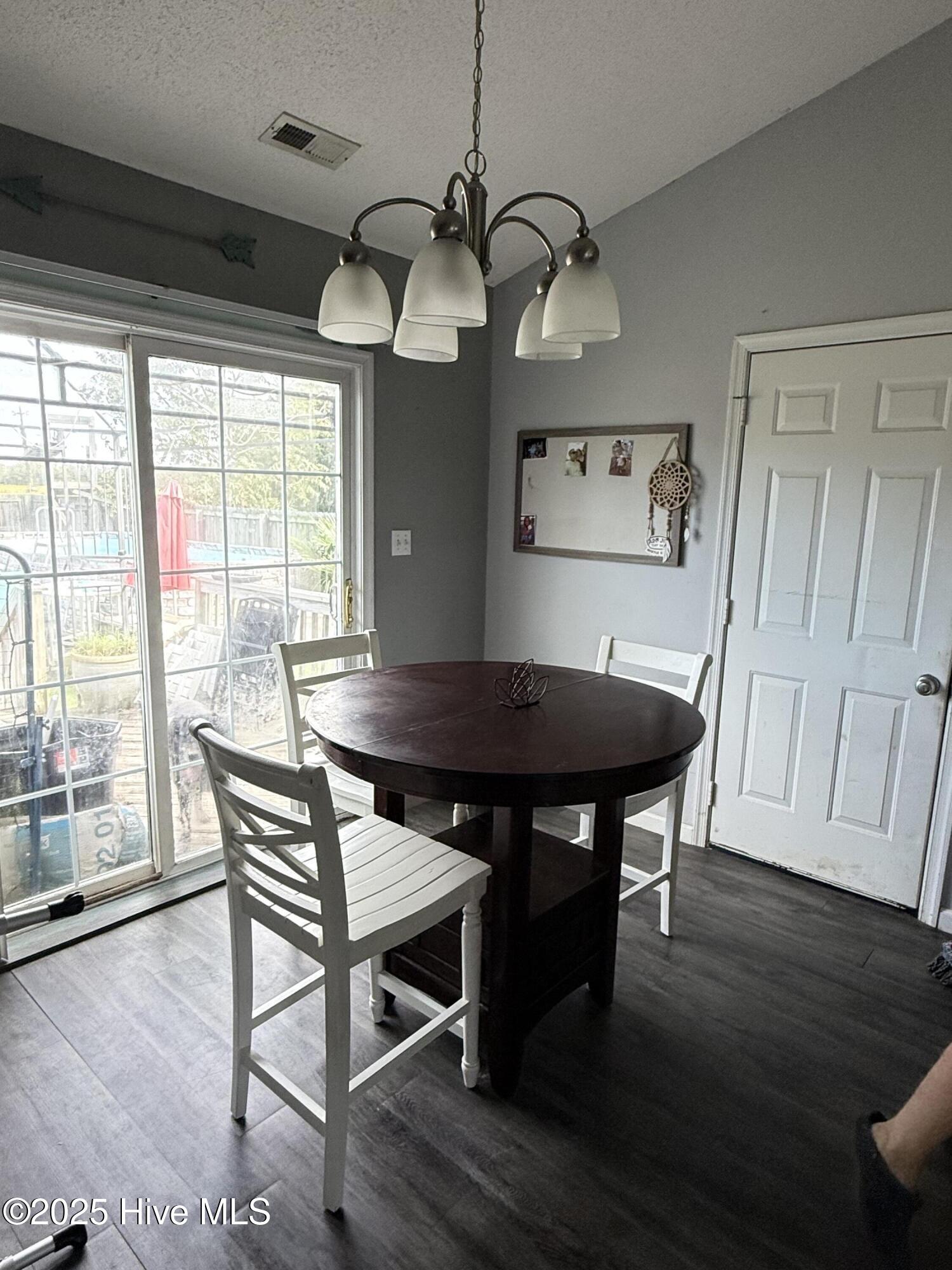 607 Aydlett Road Aydlett, NC 27916 - Photo 6 of 14 Dining Space