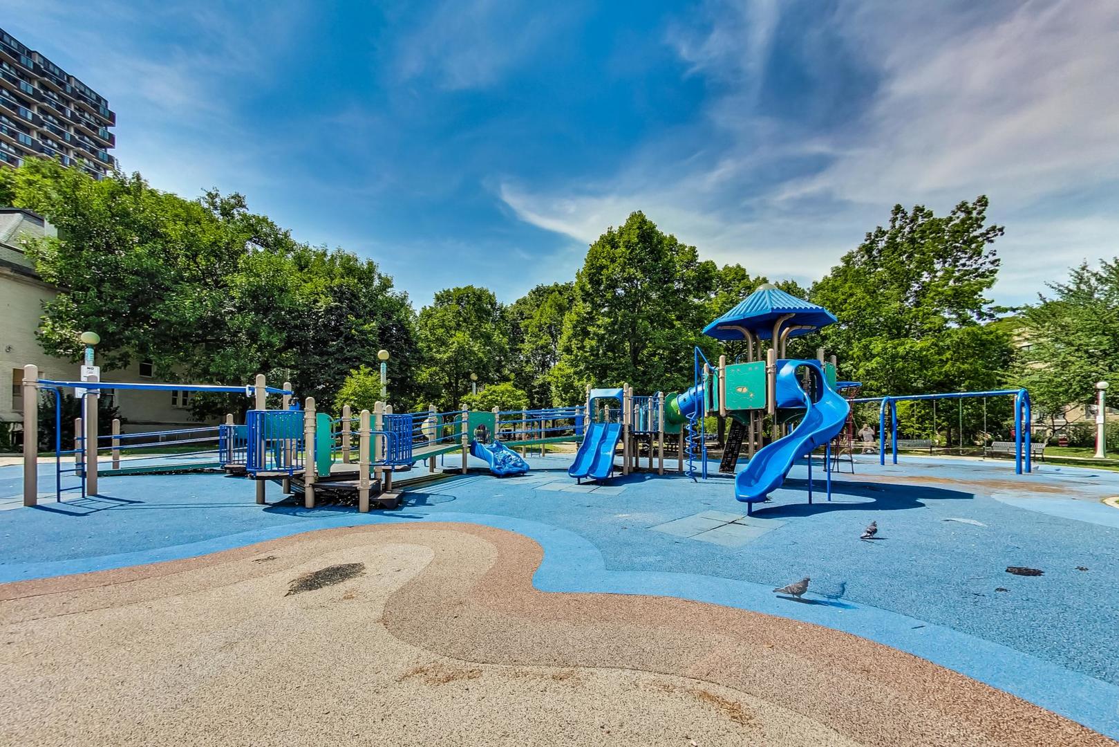 6101 North Sheridan Road, Unit 6H Chicago, IL 60660 - Photo 27 of 29 a view of a park with slide