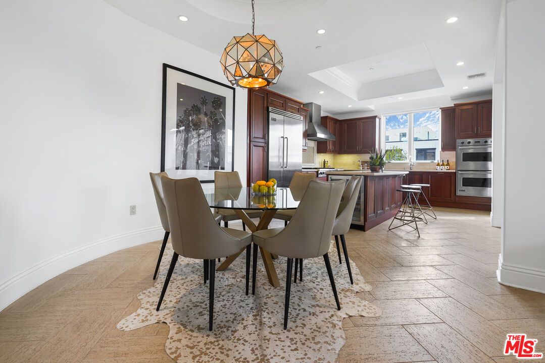 420 South Hamel Road, Unit PH1 Los Angeles, CA 90048 - Photo 6 of 30