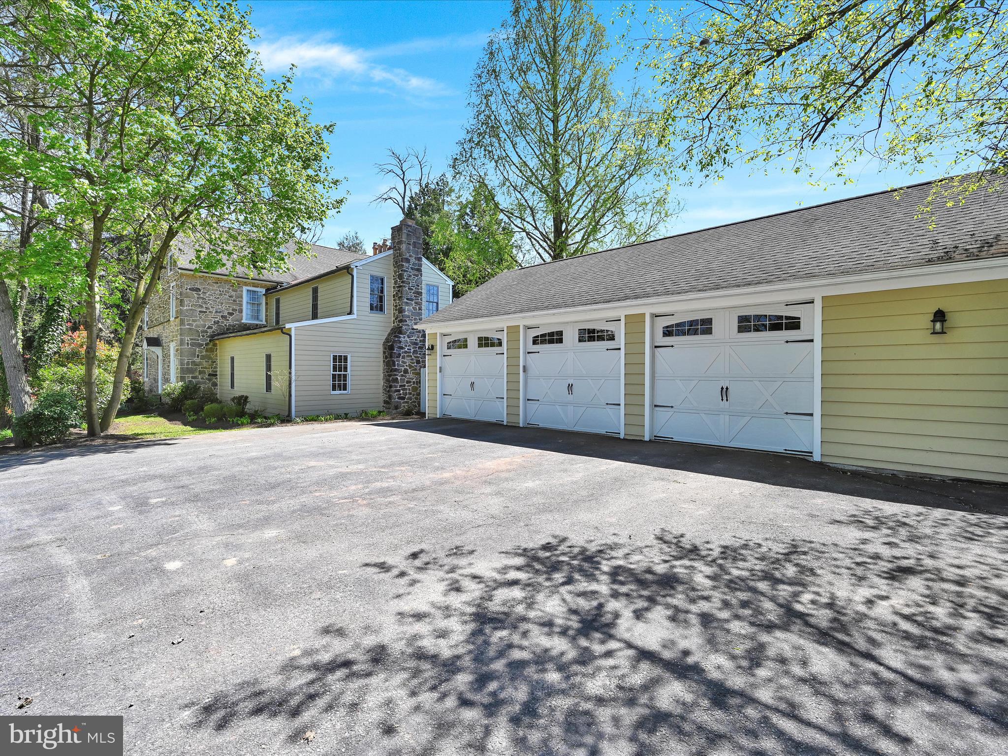 21 Sheeder Mill Road Spring City, PA 19475 - Photo 47 of 87 Garage