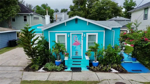$3,100 | 914 North 8th Street North, Unit 1, St. Petersburg, FL 33701