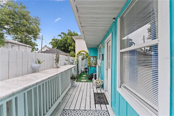 $3,100 | 914 North 8th Street North, Unit 1, St. Petersburg, FL 33701