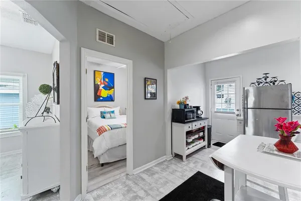 $3,100 | 914 North 8th Street North, Unit 1, St. Petersburg, FL 33701