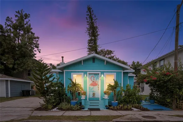 $3,100 | 914 North 8th Street North, Unit 1, St. Petersburg, FL 33701