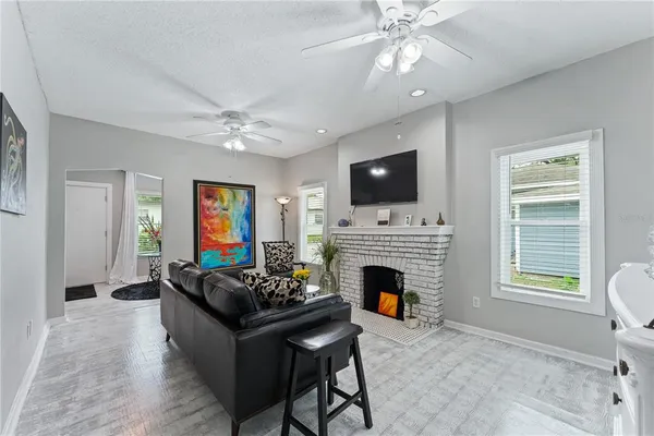 $3,100 | 914 North 8th Street North, Unit 1, St. Petersburg, FL 33701