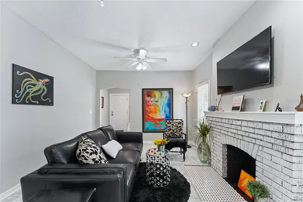 $3,100 | 914 North 8th Street North, Unit 1, St. Petersburg, FL 33701