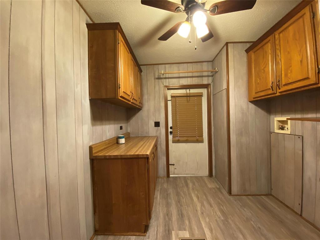 6809 Red Fox Court Granbury, TX 76049 - Photo 12 of 39