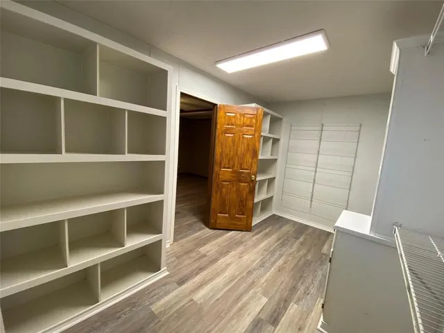 $2,200 | 6809 Red Fox Court, Granbury, TX 76049