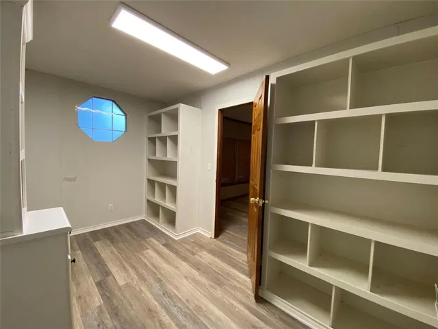 $2,200 | 6809 Red Fox Court, Granbury, TX 76049