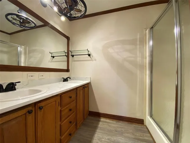 $2,200 | 6809 Red Fox Court, Granbury, TX 76049