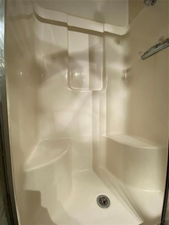 6809 Red Fox Court Granbury, TX 76049 - Photo 22 of 39