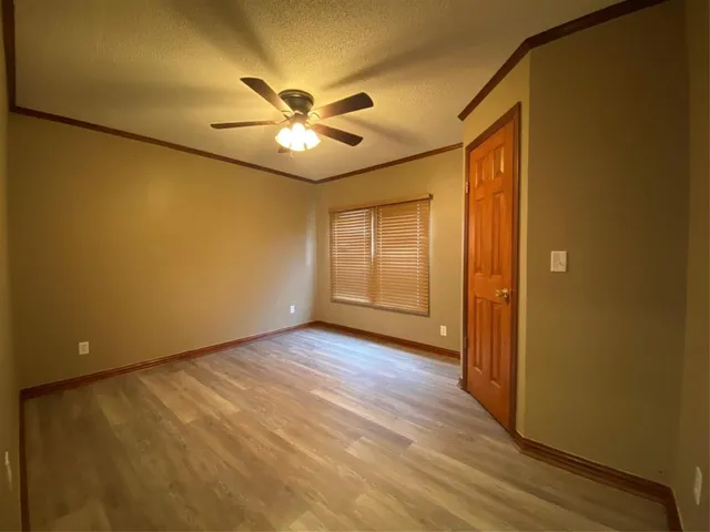 $2,200 | 6809 Red Fox Court, Granbury, TX 76049