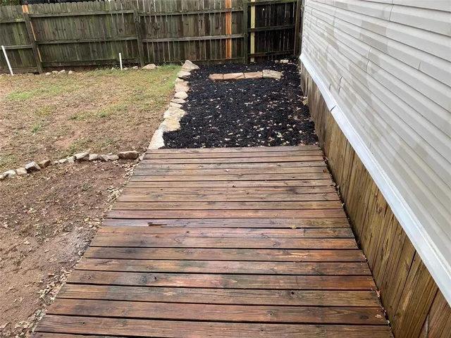 $2,200 | 6809 Red Fox Court, Granbury, TX 76049