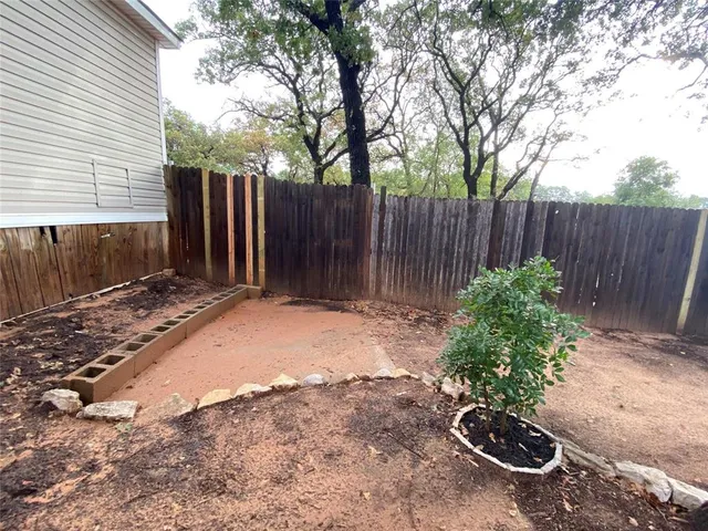 $2,200 | 6809 Red Fox Court, Granbury, TX 76049