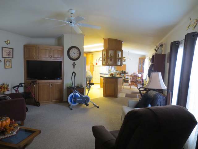16 Edgewater Court Rhinelander, WI 54501 - Photo 4 of 10 Gallery Image 4