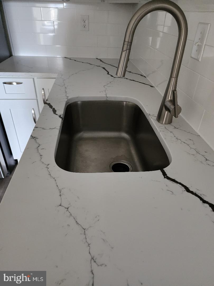 307 Yoakum Parkway, Unit 1024 Alexandria, VA 22304 - Photo 10 of 50