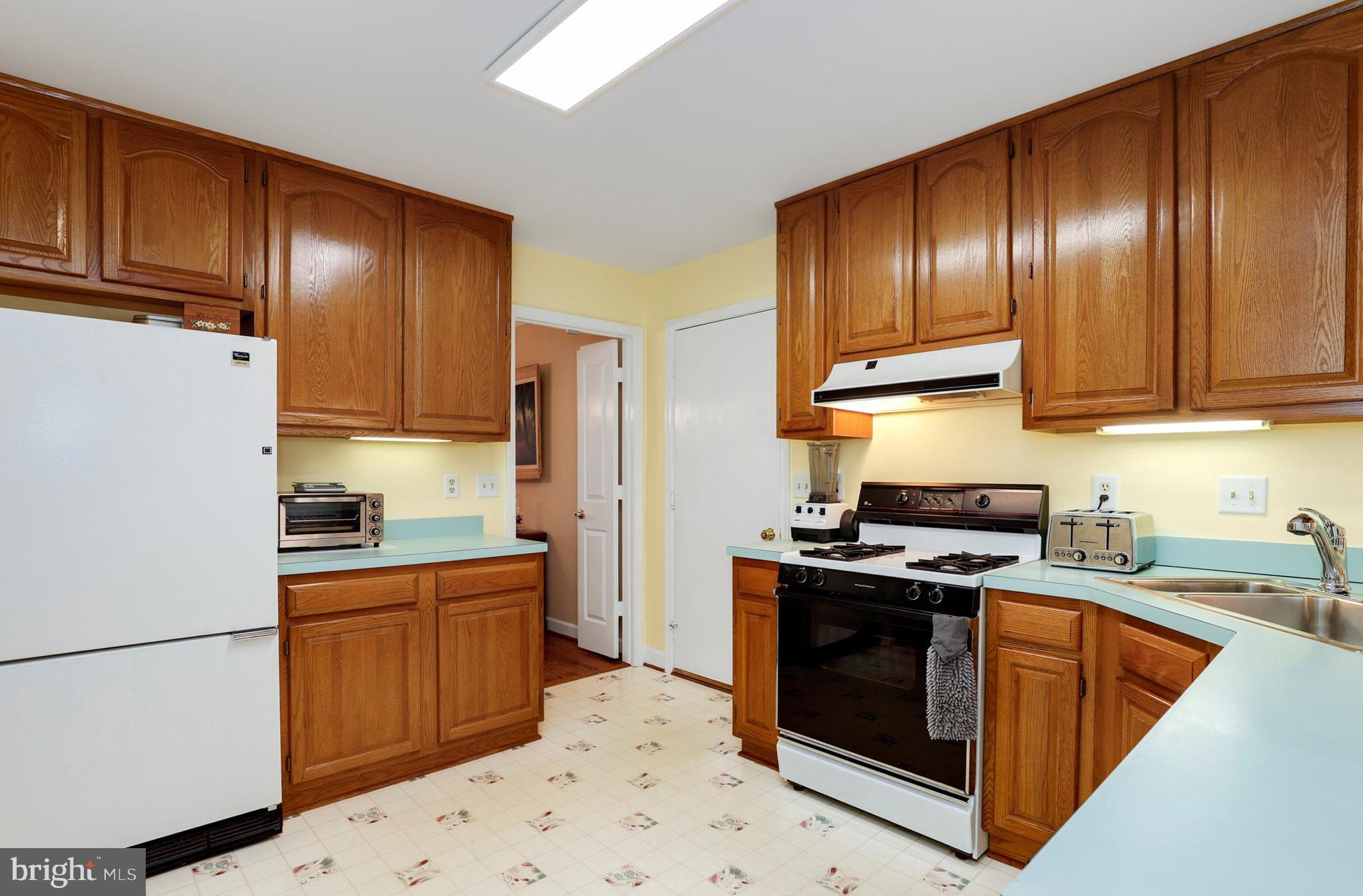 2433 Bear Den Road Frederick, MD 21701 - Photo 8 of 27 Gallery Image 8