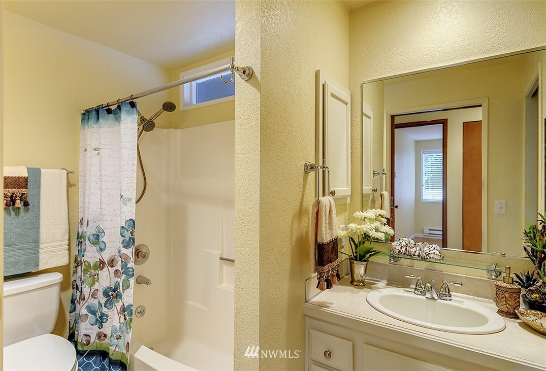 7581 Old Redmond Road, Unit 5 Redmond, WA 98052 - Photo 12 of 14