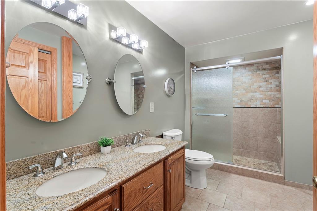 151 Kyle Road Valencia, PA 16059 - Photo 16 of 47 Gallery Image 16
