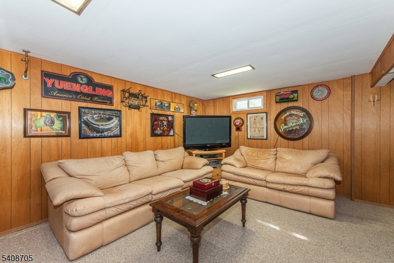 4 George Street Succasunna, NJ 07876 - Photo 16 of 34