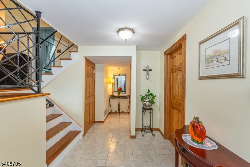 4 George Street Succasunna, NJ 07876 - Photo 18 of 34