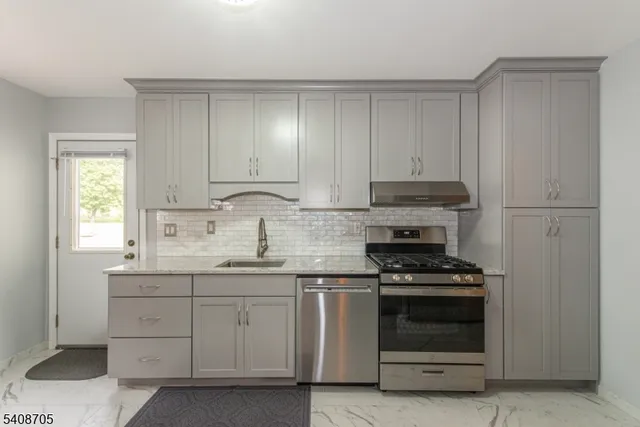 $599,900 | 4 George Street, Succasunna, NJ 07876