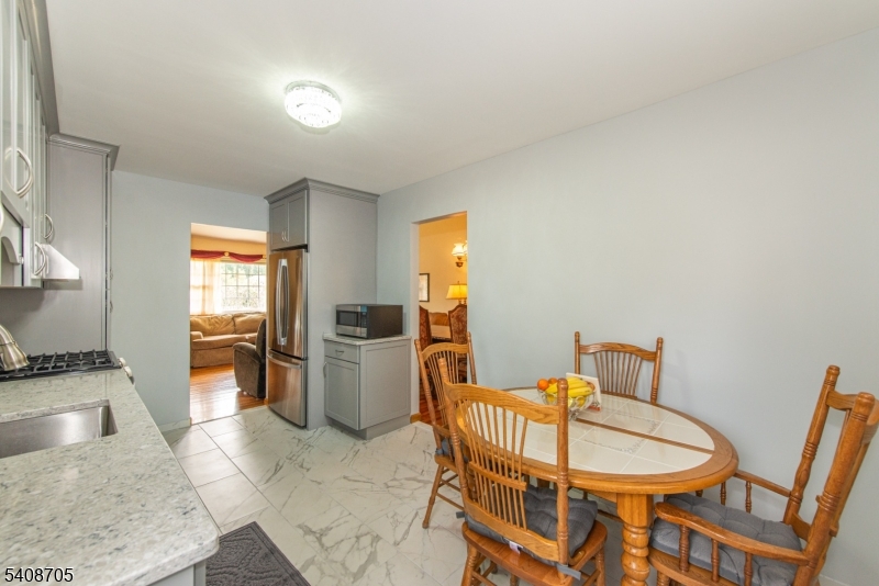 4 George Street Succasunna, NJ 07876 - Photo 6 of 34