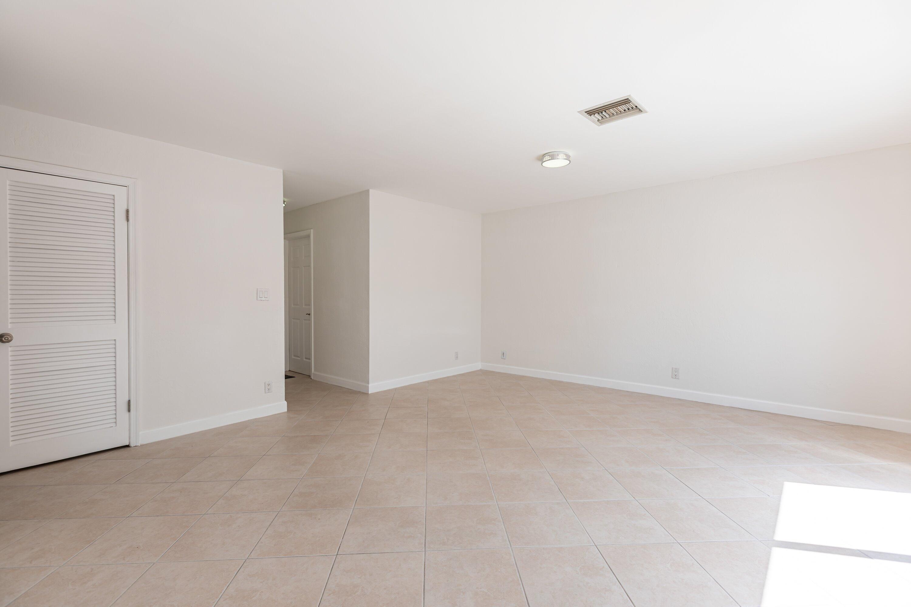 11360 Little Bear Way Boca Raton, FL 33428 - Photo 24 of 49 18-Photo-18