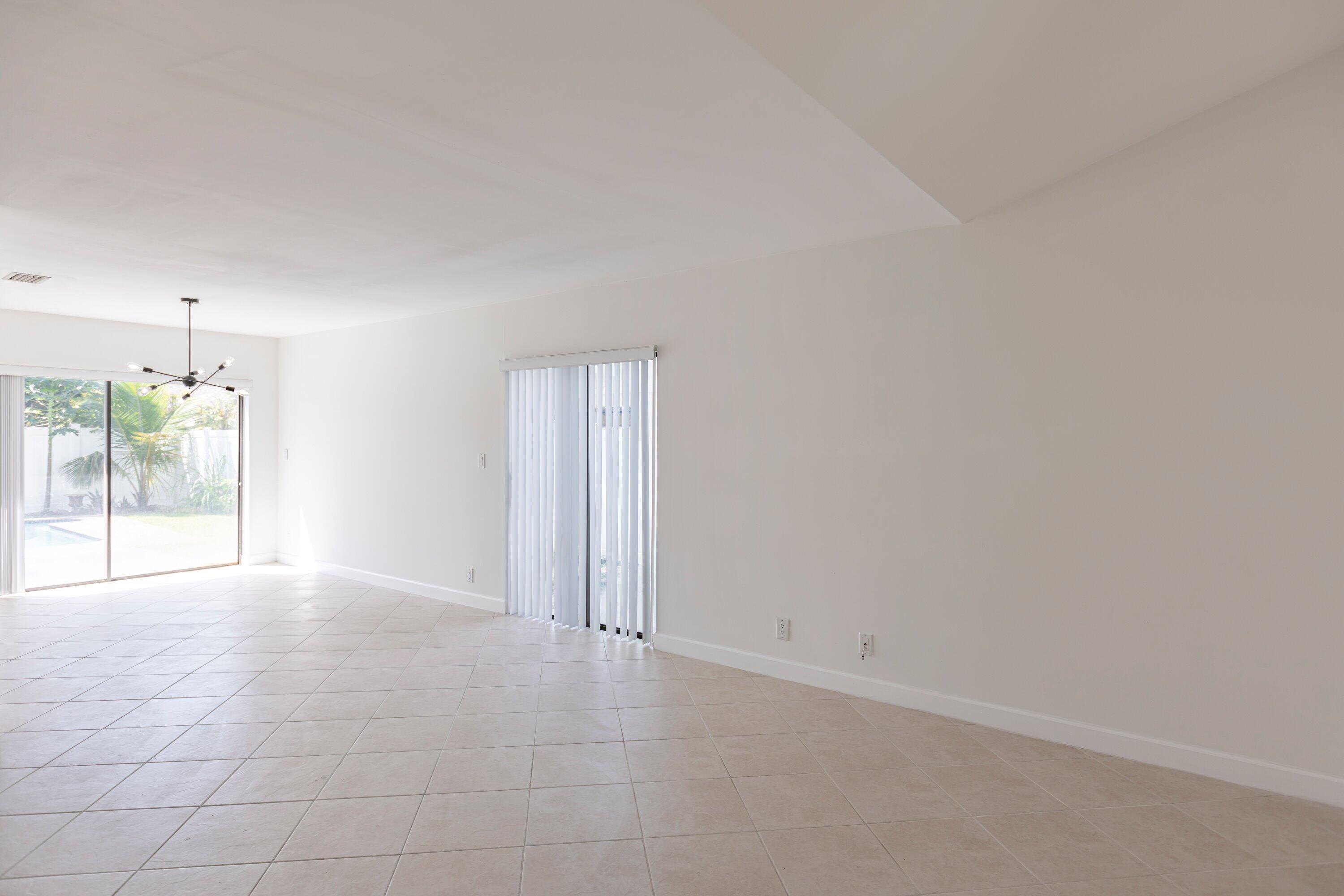 11360 Little Bear Way Boca Raton, FL 33428 - Photo 10 of 49 06-Photo-6