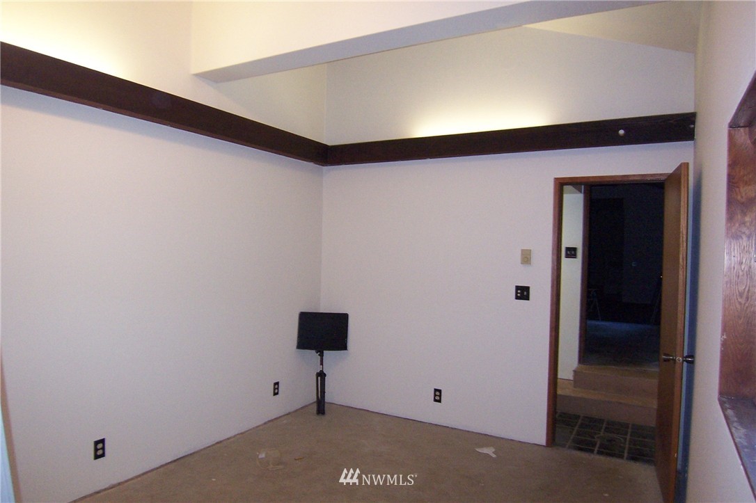 3525 Arvick Road Southeast Port Orchard, WA 98366 - Photo 5 of 25 Gallery Image 5