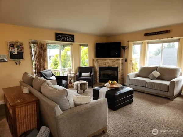 $3,400 | 1832 93rd Drive Southeast, Lake Stevens, WA 98258