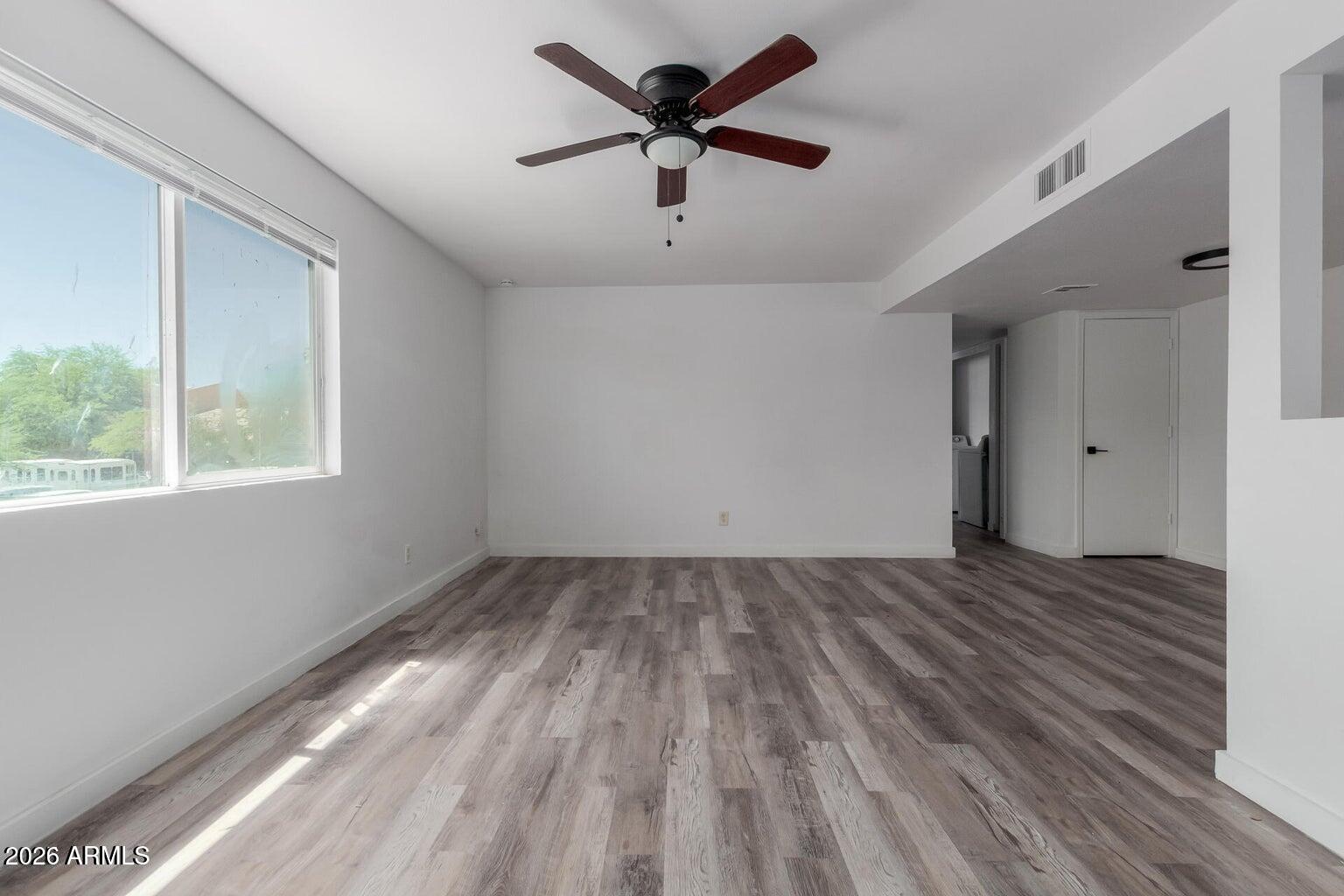 6629 North 27th Avenue Phoenix, AZ 85017 - Photo 4 of 22 20260120162653686518000000-o