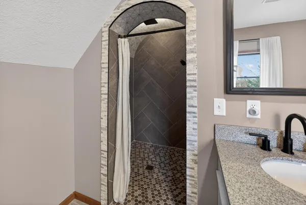 $475,000 | 5198 Highway 23, Brook Park, MN 55007