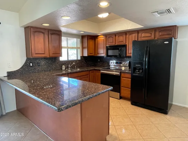 $2,195 | 2918 North 193rd Avenue, Litchfield Park, AZ 85340