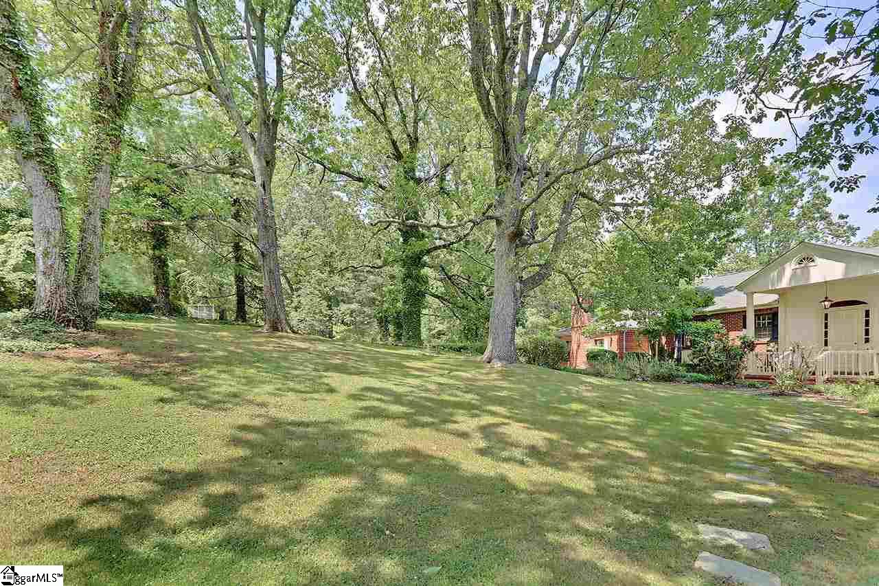 400 Altamont Road Greenville, SC 29609 - Photo 2 of 36