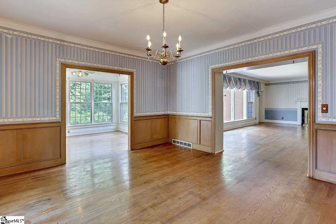 400 Altamont Road Greenville, SC 29609 - Photo 11 of 36