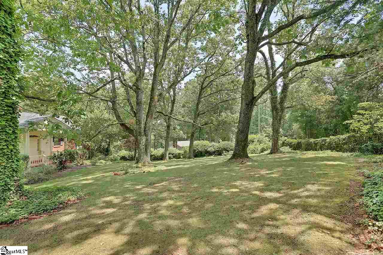400 Altamont Road Greenville, SC 29609 - Photo 3 of 36