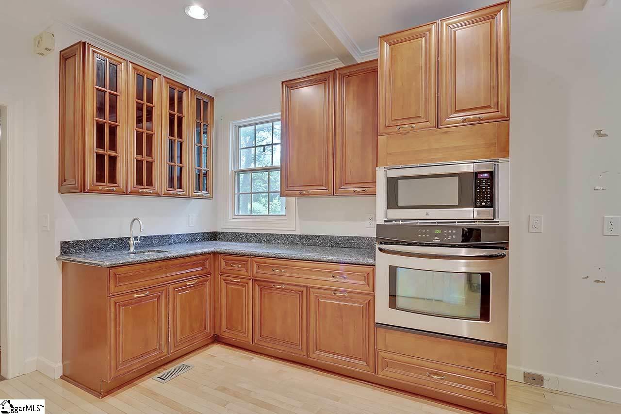 400 Altamont Road Greenville, SC 29609 - Photo 9 of 36