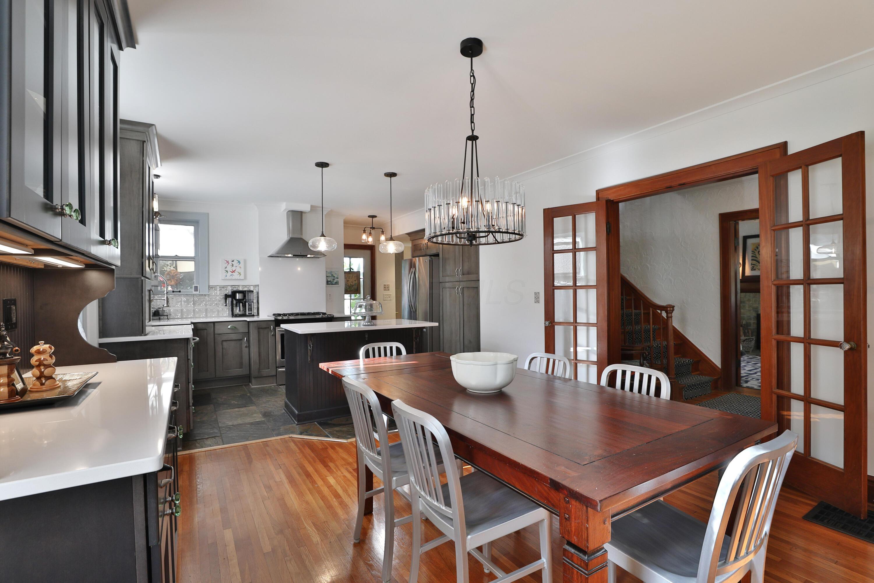 67 West Cooke Road Columbus, OH 43214 - Photo 18 of 57 Dining Room