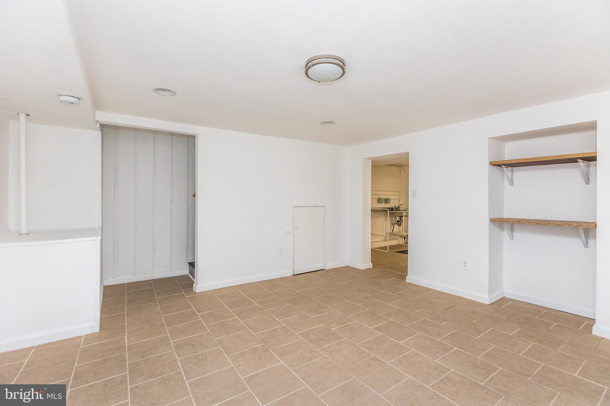 1626 Gleneagle Road Baltimore, MD 21239 - Photo 28 of 33