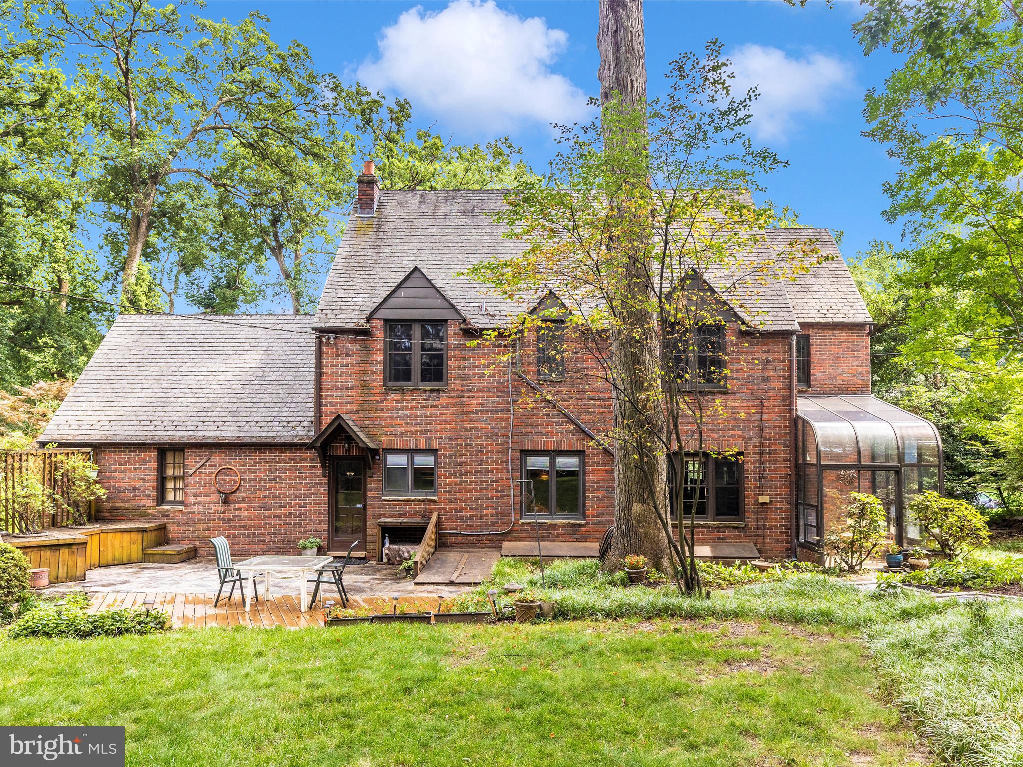 5100 Brook Green Road Baltimore, MD 21229 - Photo 44 of 54 Exterior Back