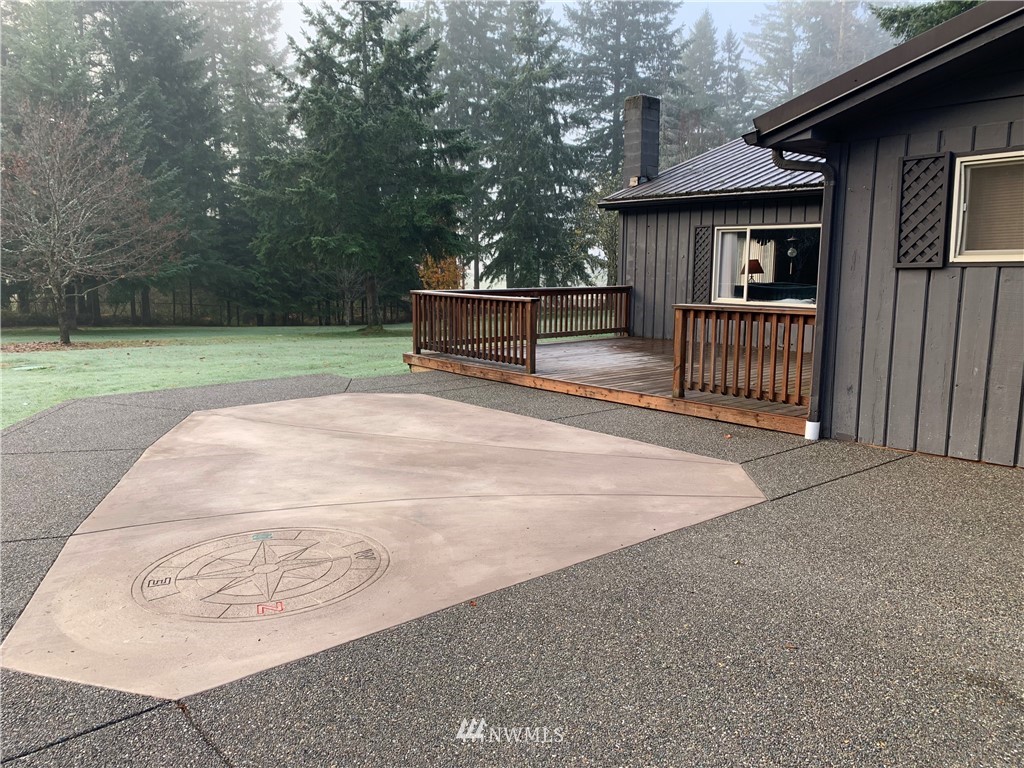 106 Pattee Road Chehalis, WA 98532 - Photo 28 of 33 a view of backyard and deck