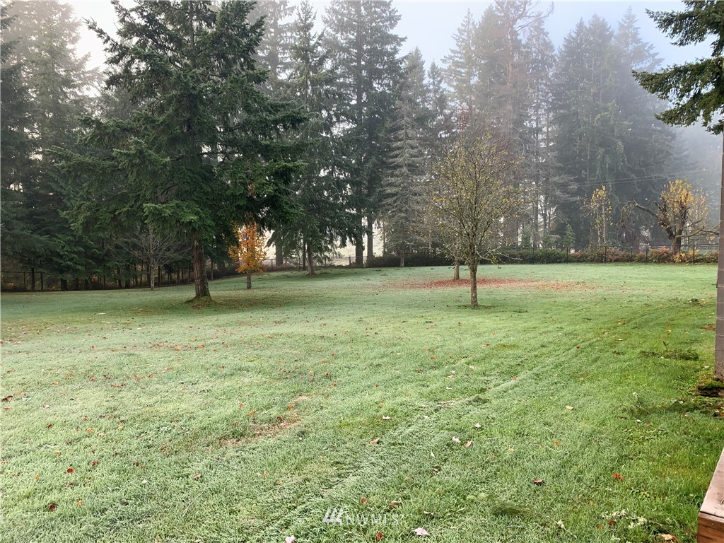 106 Pattee Road Chehalis, WA 98532 - Photo 31 of 33 a view of outdoor space with deck and yard