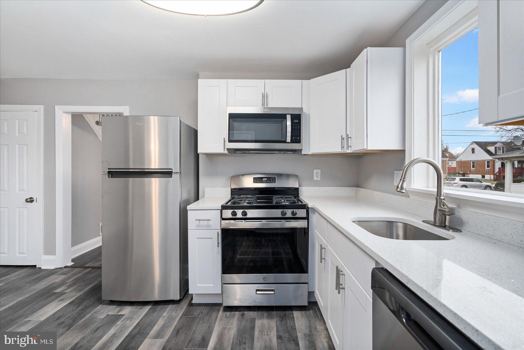 3313 Fairview Road Baltimore, MD 21207 - Photo 13 of 35