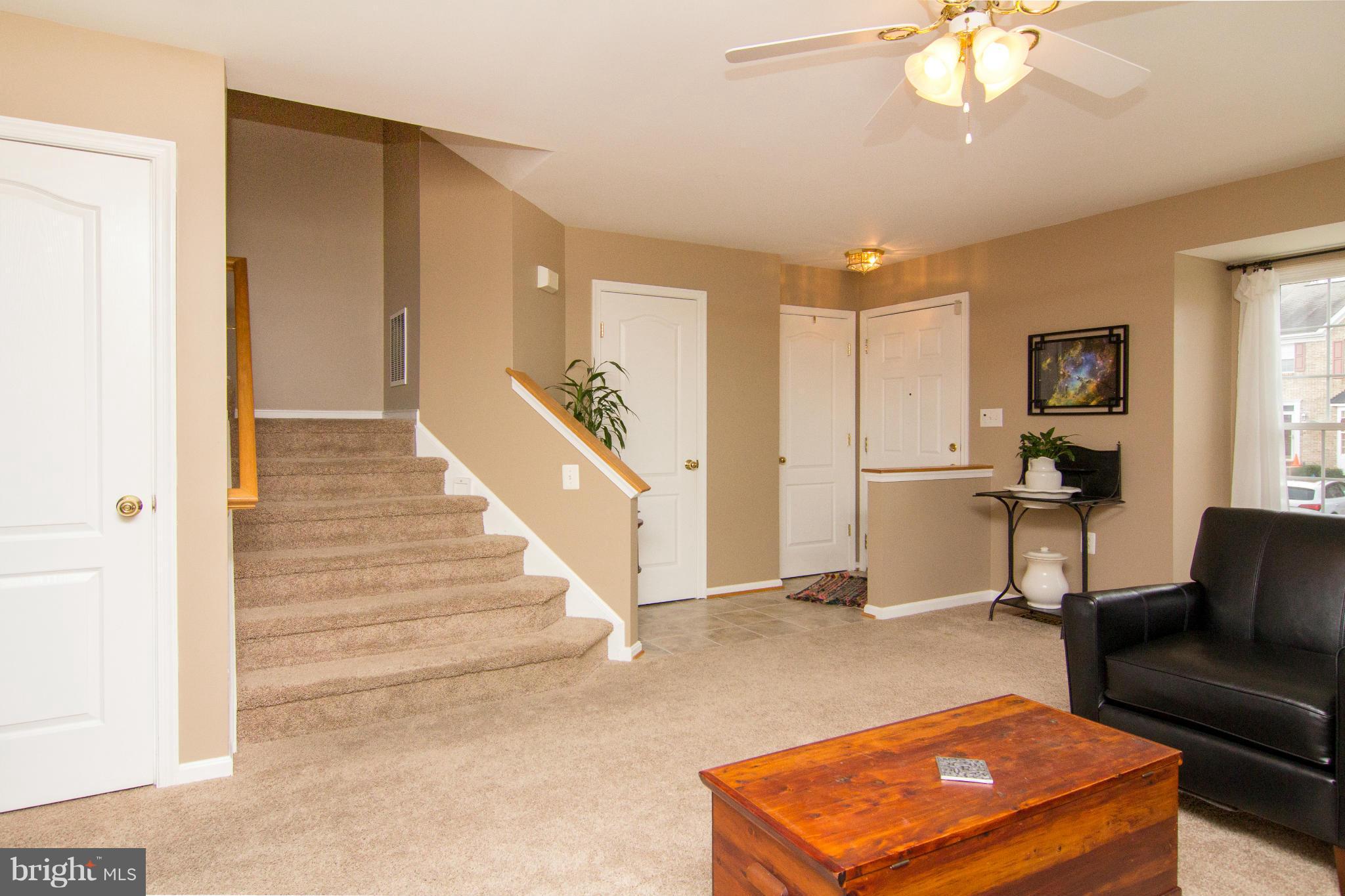 146 Carolstowne Road Reisterstown, MD 21136 - Photo 6 of 30 Living Room